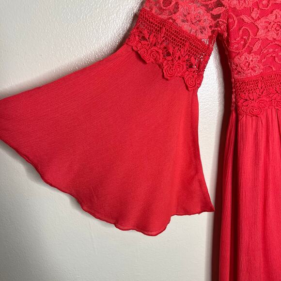 NEW Easel Babydoll Dress SMALL Empire Waist Lace V-Neck Bell Sleeve Mini Swing - Picture 5 of 10